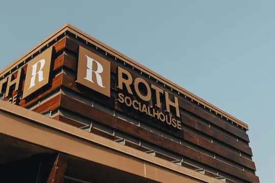 Roth SocialHouse — New American restaurant in Turlock