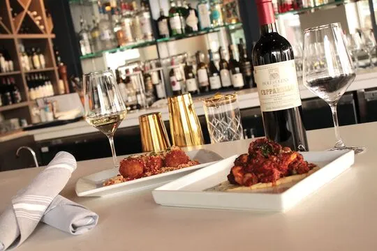 SAVI Cucina + Wine Bar — Italian restaurant in Charleston