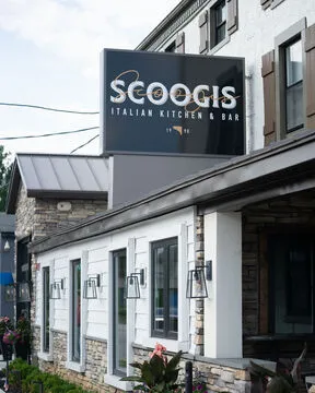 Scoogi's Italian Kitchen & Bar — Italian American restaurant in Flourtown
