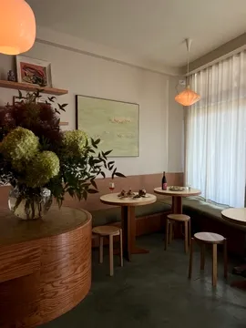 Seco Silverlake — Cafe + Wine Bar restaurant in Los Angeles