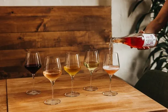 Selune — Wine Bar restaurant in New York