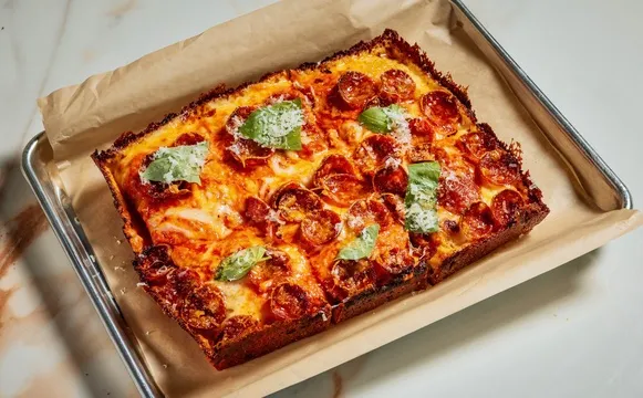 Serano's — Italian & Pizza restaurant in New York