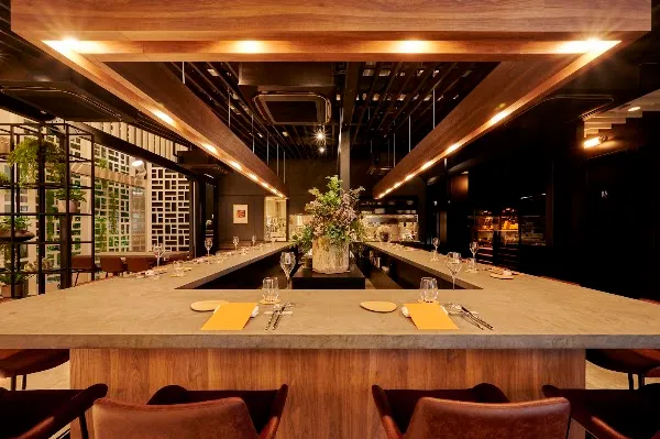 SeRieUX — French restaurant in Tokyo