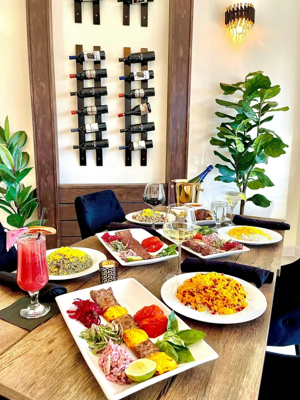 Shemroon Kabab House — Persian restaurant in Park Ridge