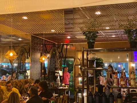 Silverlake Bistro — New American restaurant in Miami