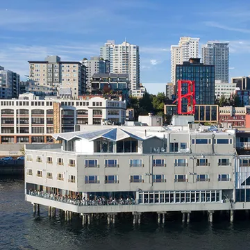 Six Seven Restaurant & Lounge — American restaurant in Seattle