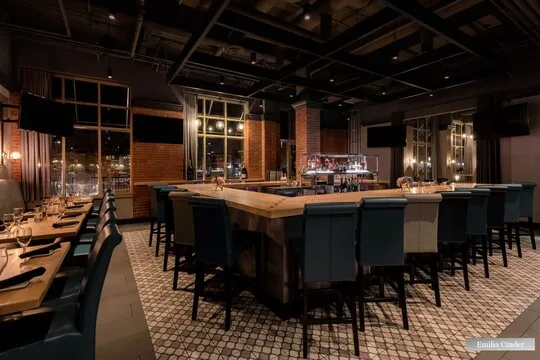 SixtyFour- Wine Bar & Kitchen — American restaurant in Naperville