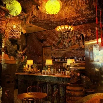 Skull & Crown Trading Co. — Cocktail Bar restaurant in Honolulu