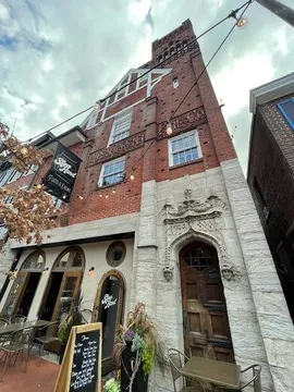 Slow Hand — Southern restaurant in West Chester