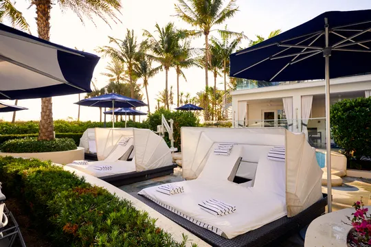 SOAK Cabanas & Daybeds at Loews Miami Beach Hotel — American restaurant in Miami