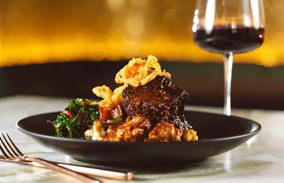Social Roost Kitchen and Bar — American restaurant in St. Petersburg