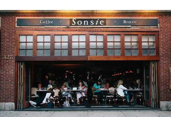 Sonsie — Italian restaurant in Boston