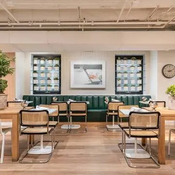 SPACE 519 | The Lunchroom - Gold Coast — Californian restaurant in Chicago