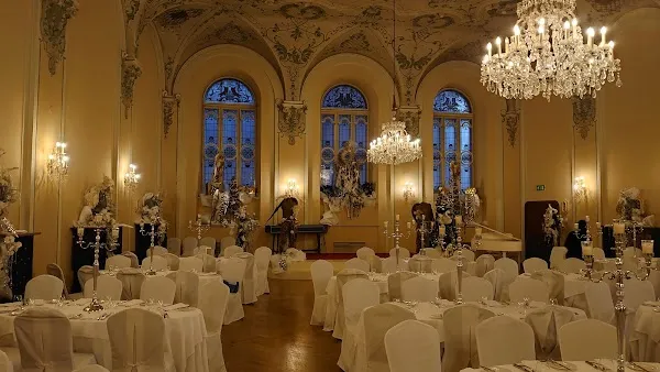 St. Peter ACHTHUNDERT — Fine-Dining restaurant in Salzburg