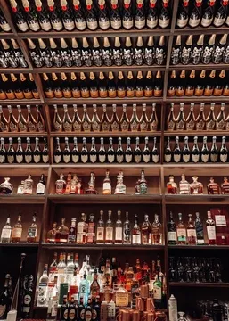 Stacks Bar & Grill | Rooftop — American restaurant in Valparaiso