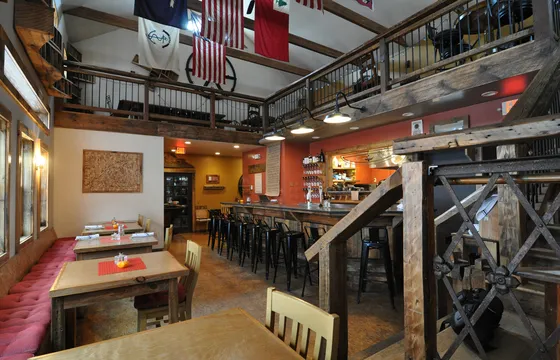 Stemwinder — American restaurant in Ludlow