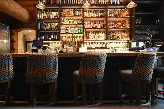 Stone Cliff Inn — Local restaurant in Oregon City