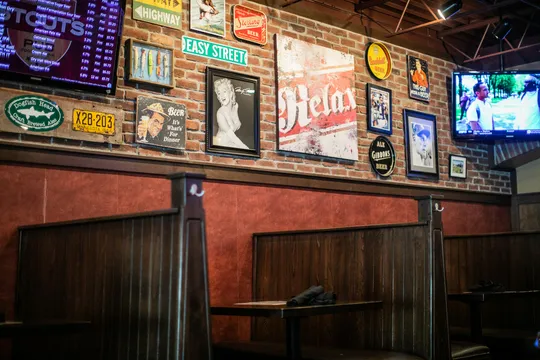 Stout's Pub — American restaurant in Minneapolis