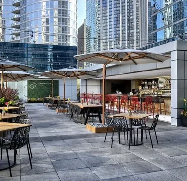 Streeterville Social at Loews Chicago Hotel — American restaurant in Chicago