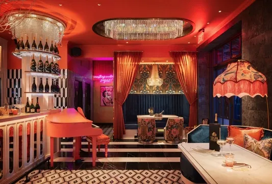Sugar Champagne Bar — Cocktail & Aperitivo Bar restaurant in Sarasota