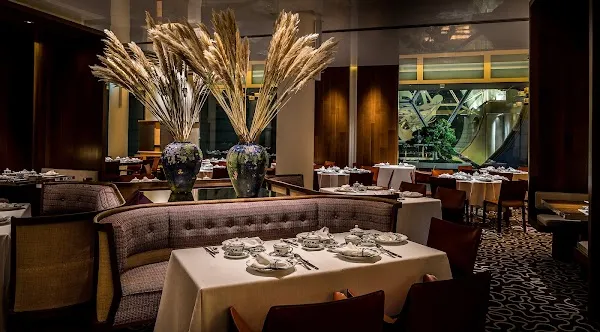 Summer Pavilion — Authentic Cantonese restaurant in Singapore