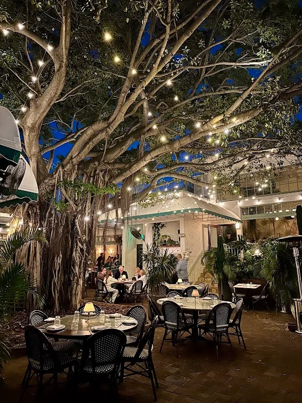 Sunny's Steakhouse — Steakhouse restaurant in Miami