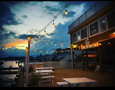 Sunset Seafood of Tuckerton — Seafood restaurant in Tuckerton