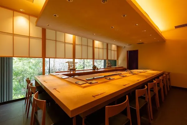 Sushidokoro Kurosugi — Sushi restaurant in Osaka