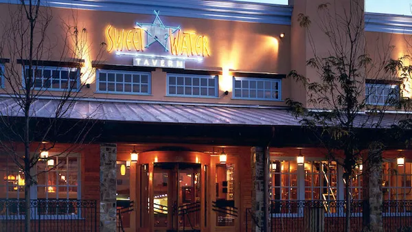 Sweetwater Tavern Merrifield — American restaurant in Washington D.C.