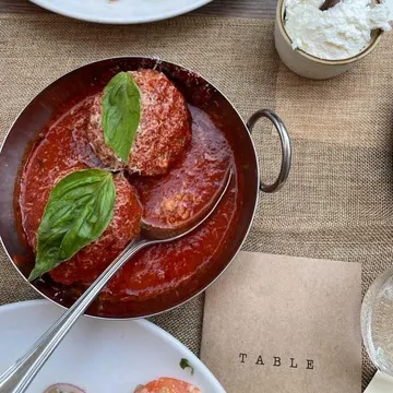 TABLE — Italian restaurant in Boston