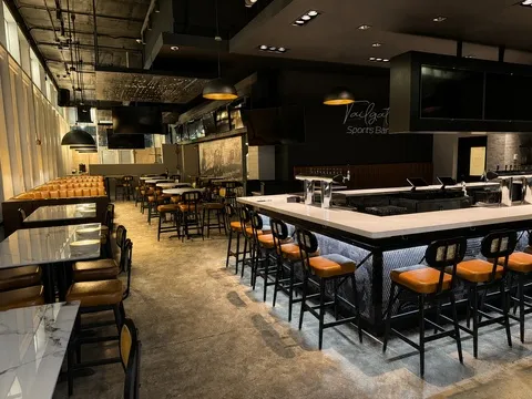 Tailgate Sports Bar — American restaurant in Philadelphia