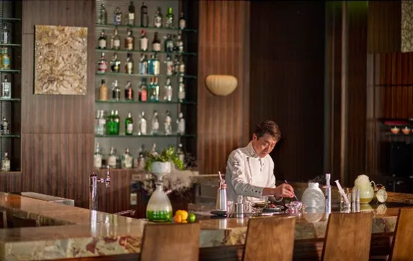 TAPAS MOLECULAR BAR — Bar restaurant in Tokyo