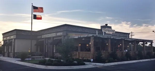 Taylor County Taphouse — American restaurant in Abilene
