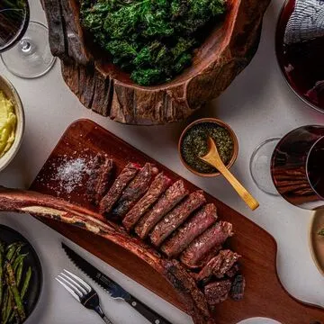 The Amalfi Llama — Steakhouse restaurant in Aventura