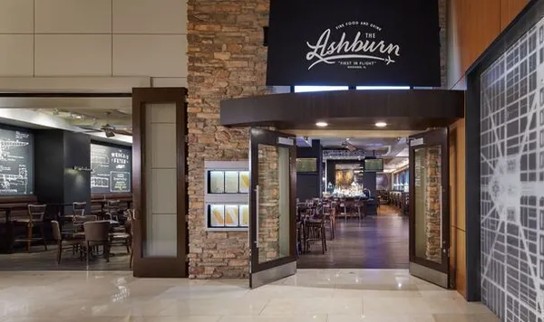 The Ashburn, An American Gastropub at Loews Chicago O'Hare Hotel — Gastropub restaurant in Chicago