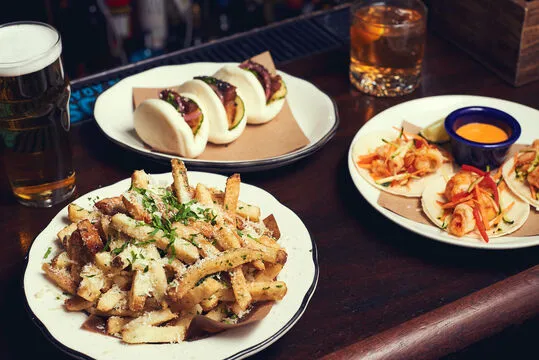 The Bar Room — American restaurant in New York