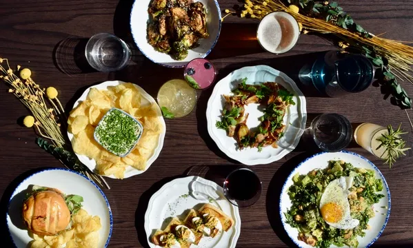 The Barn South Broadway — American restaurant in Englewood