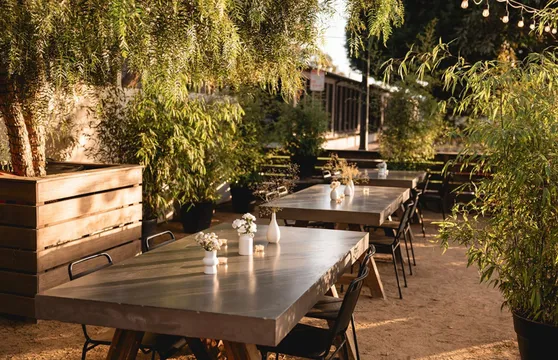The Cloverfield — Gastropub restaurant in Los Angeles