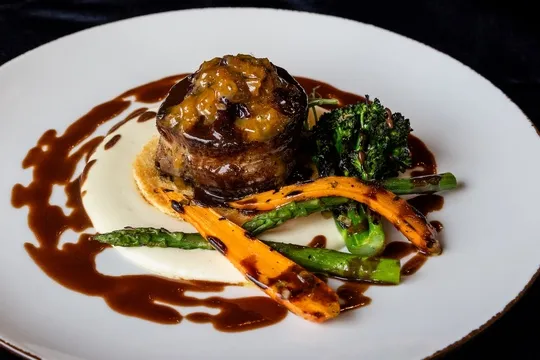 The Conche — Contemporary American restaurant in Leesburg
