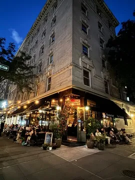 The Consulate — French restaurant in New York