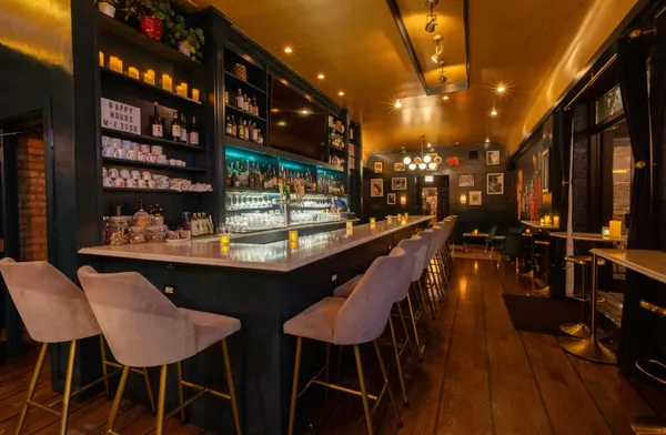 The Dandy Crown — Restaurant and Cocktail Bar restaurant in Chicago
