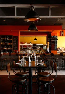 The Farm & Fisherman Tavern — American restaurant in Philadelphia