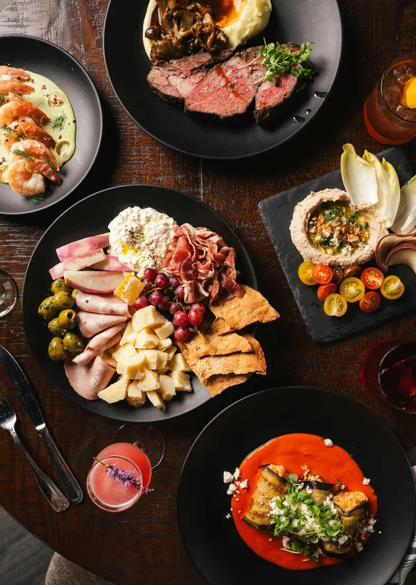 The Florian — American restaurant in Chicago