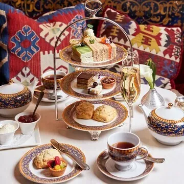The Gallery at The Carlyle — International restaurant in New York