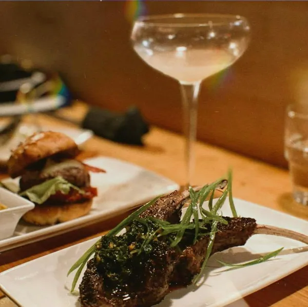 The Gallery | Lucky Duck — Contemporary restaurant in Lake Forest