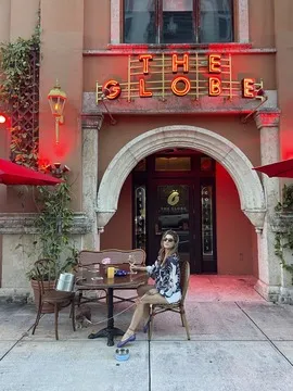 The Globe — New American restaurant in Miami