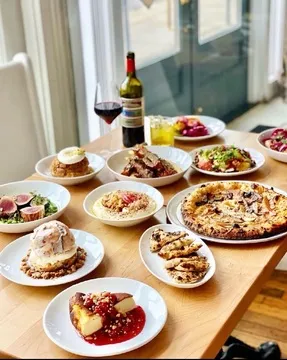 The Grange Community Kitchen — New American restaurant in Hamburg