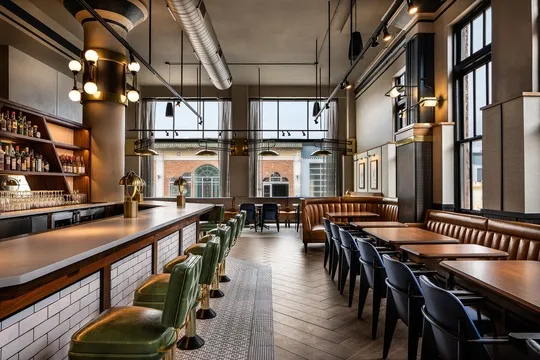 The Half Nelson — American restaurant in Davenport