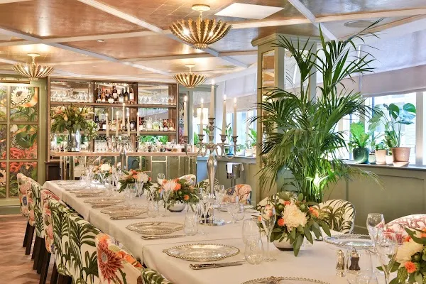 The Ivy Oxford — British restaurant in Oxford