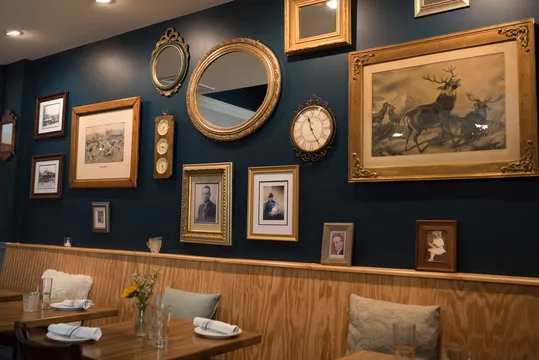 The James Pub, Needham — American restaurant in Boston